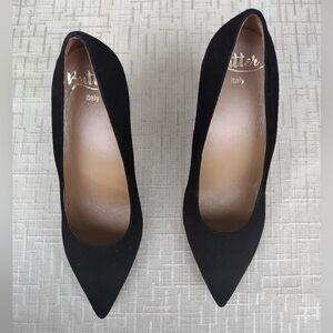 BUTTER Italy ELOISEE Suede Leather Black Pump Heels 6 EUC